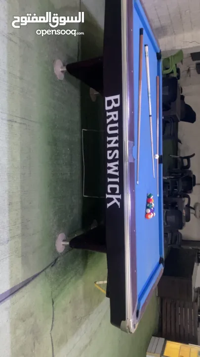 طاولة بلياردو امريكي برونزيك شبه جديدة بطولكرم .