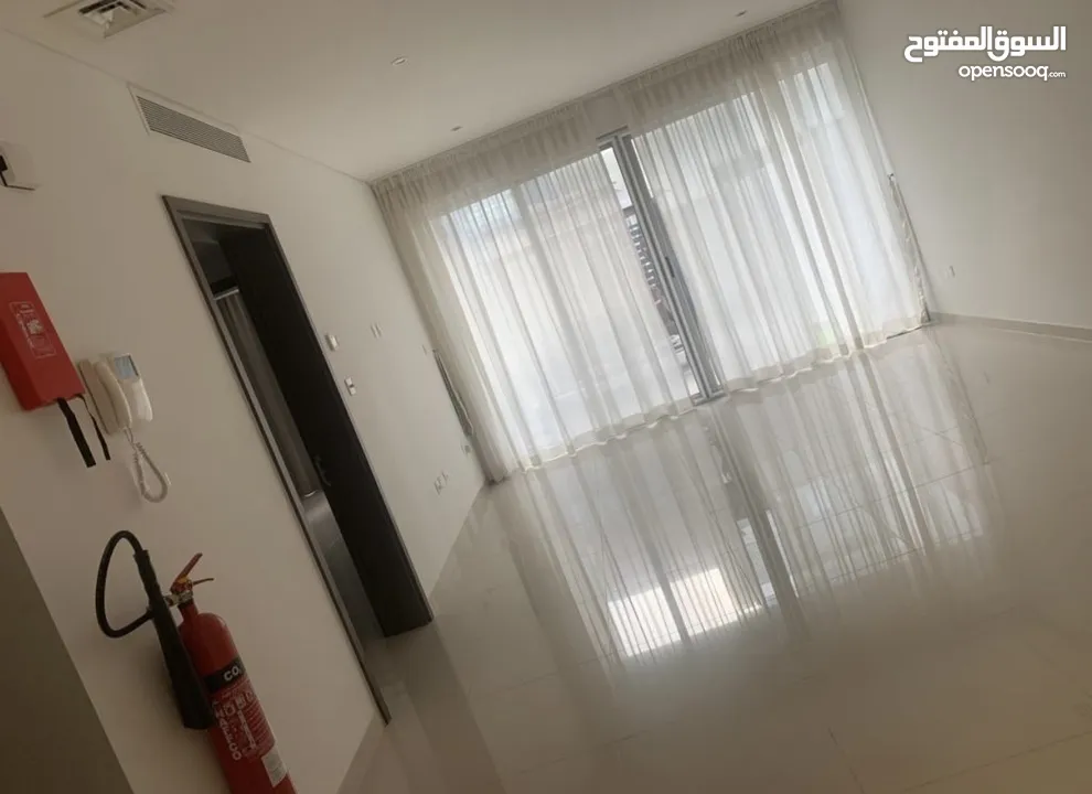 شقة للإيجار موج مسقط / Flat for rent Almoj