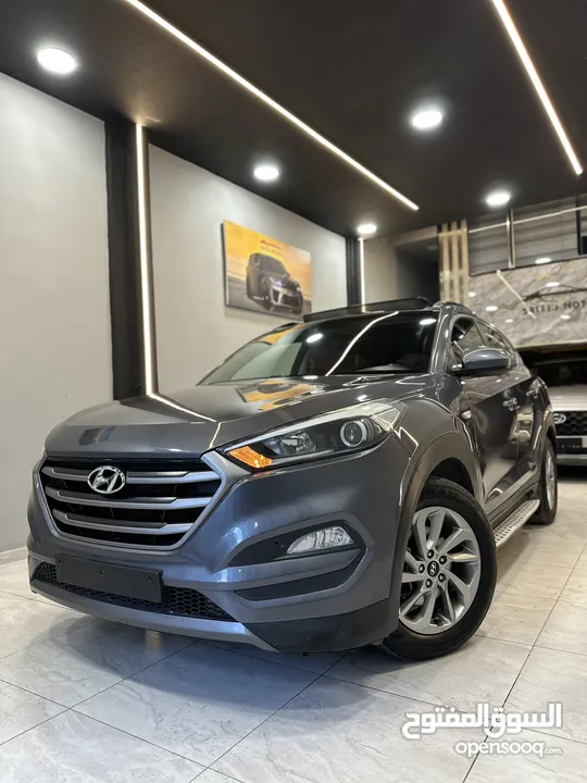 Hyundai tacson 2017 full panurama