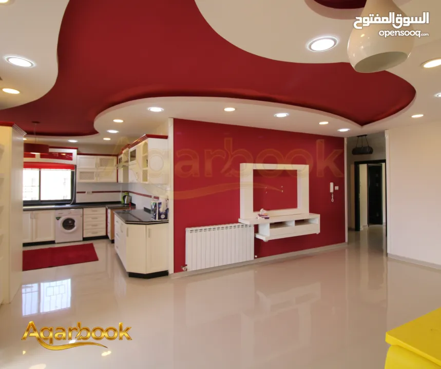 شقة فاخرة بإطلالة خلابة للبيع  الطيرة – خلف المدرسة الإنجيلية