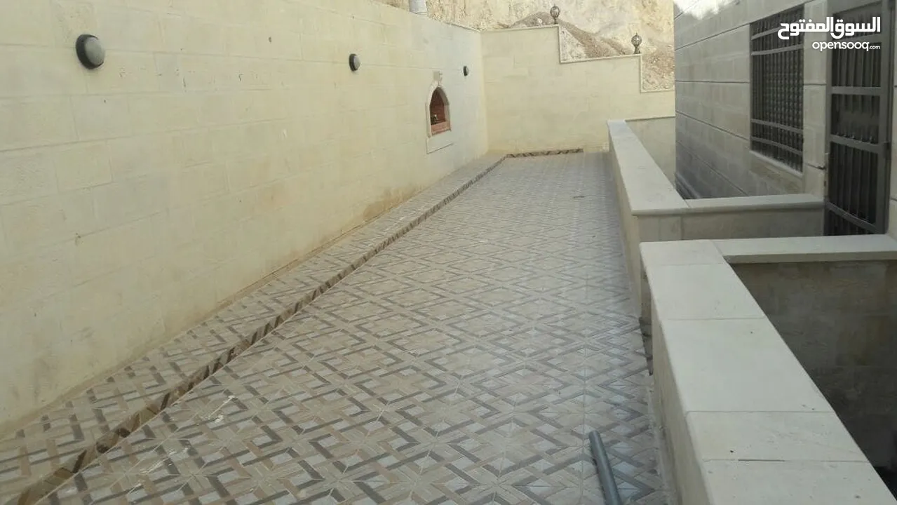 عمارة مميزة 4 طوابق وروف للبيع في ابو علندا