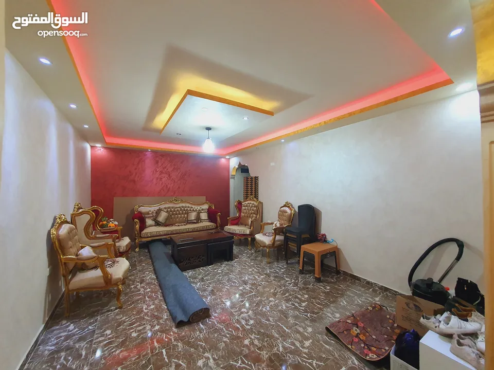 شقة للبيع الزرقاء ضاحية المدينة المنورة من مالك مباشر قريب من جميع الخدمات