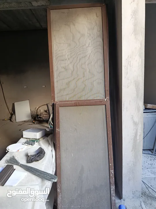 **للبيع نوافذ وأبواب  (دبل قلاص)**