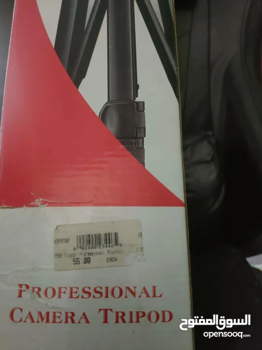 camera trpod حامل ثلاثي القوائم احترافي من الألومنيوم, باللون الأسود