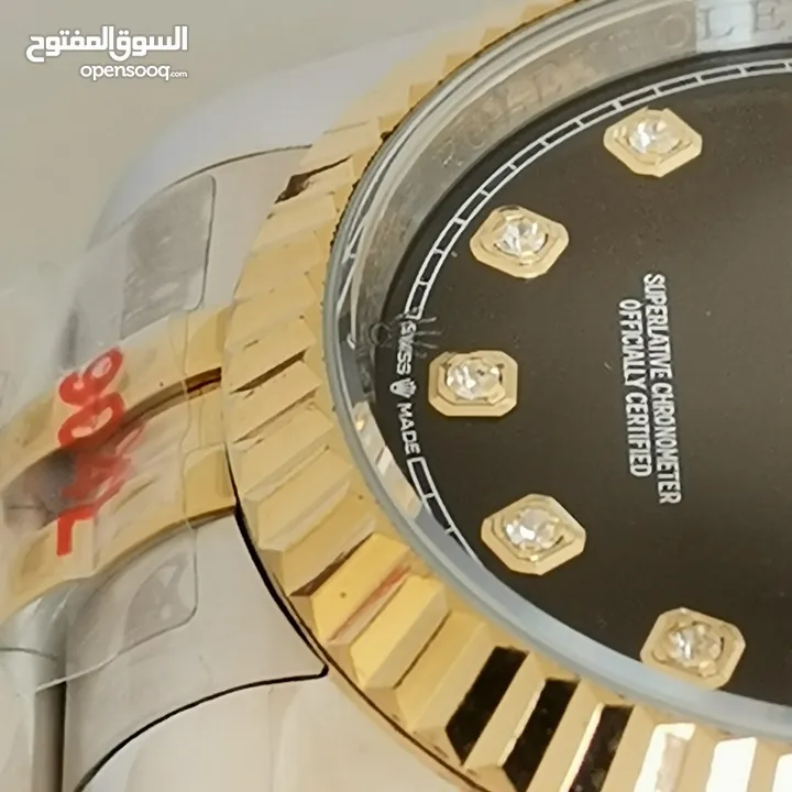 الساعة التريند جوتشي ... الرفيعة ... بسمك كريدت كارد ..... نسخة عالية الجودة .... ،،A7+  متوفرة الان