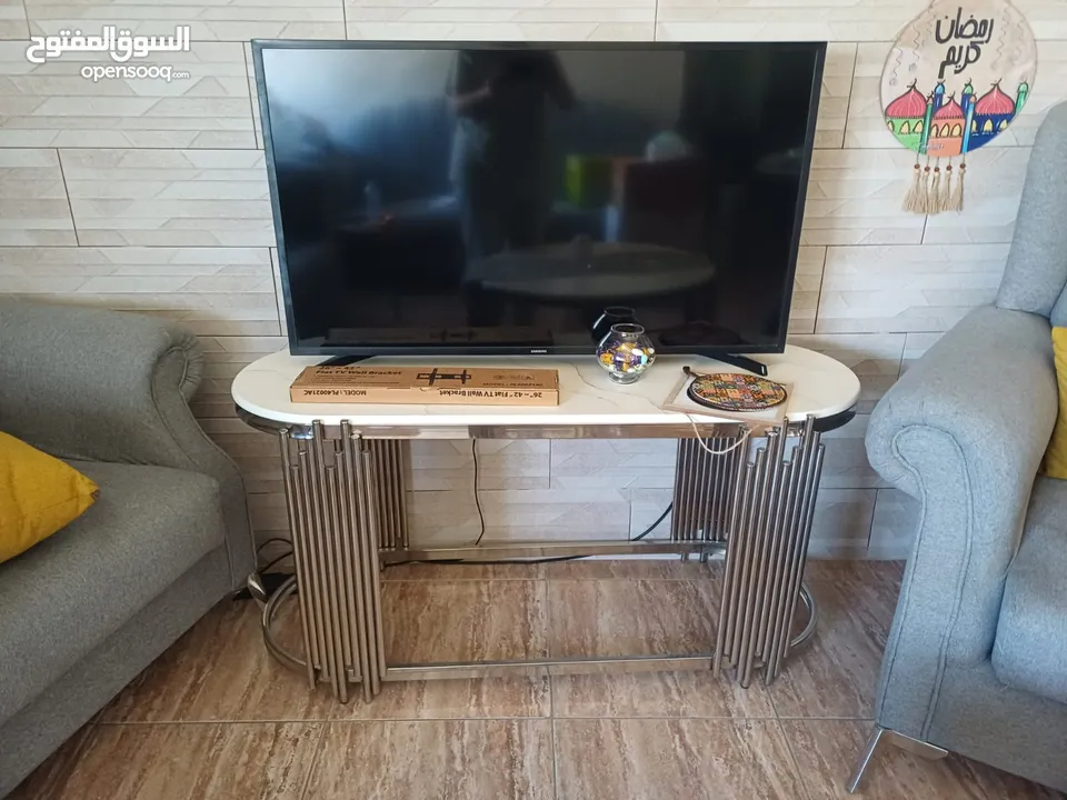 طقم طاولات قعده مكون من اربع طاولات