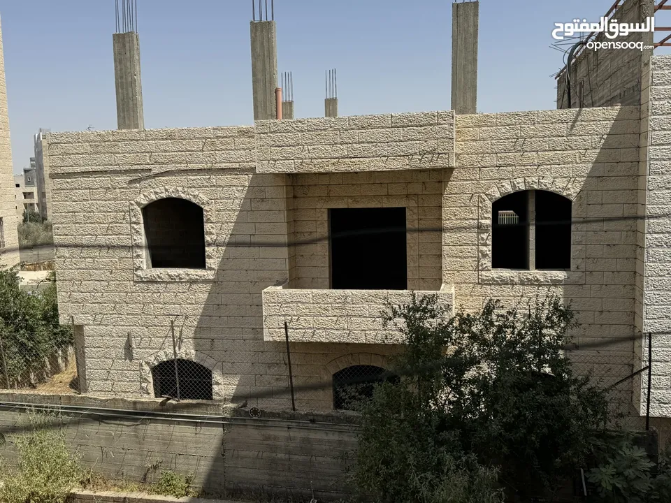 طابق عظم مقطع للبيع