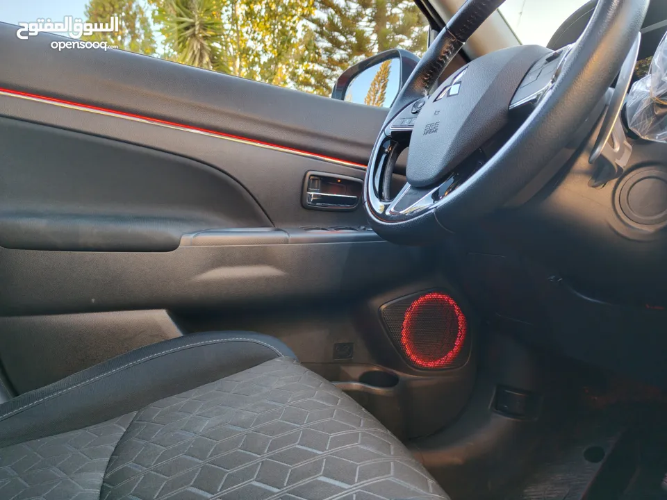 الوحش الياباني الفخم والانيق Mitsubishi ASX  2022 باللون المميز وبوضع الشركة