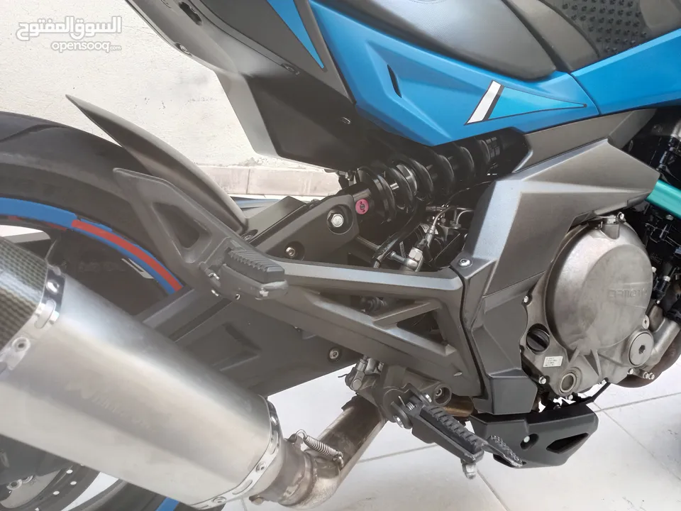 دراجه سي اف موتو  NK650cc بحالة الجديدة استعمال خفيف جدا موديل 2021
