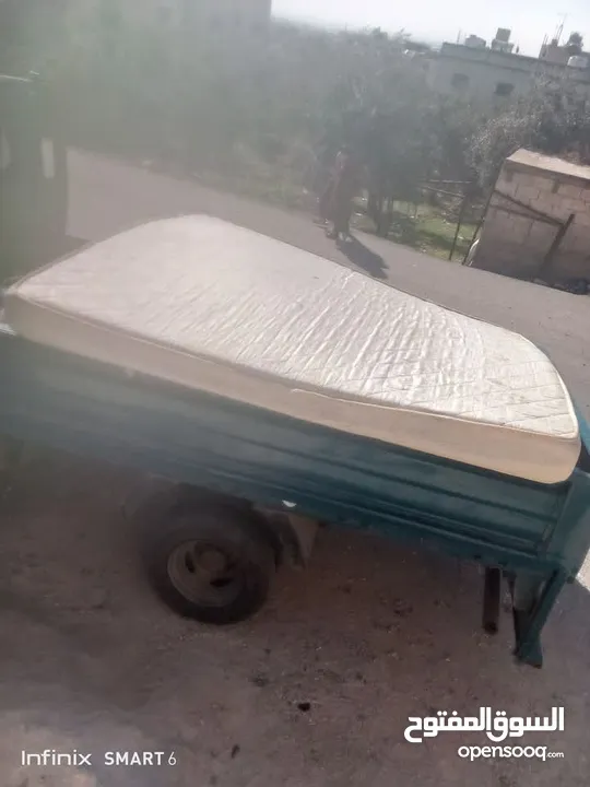 فرشة تخت مجوز بحالة جيدة