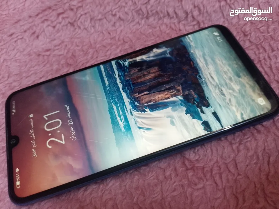 ايفون  7 هواوي  P30 lite