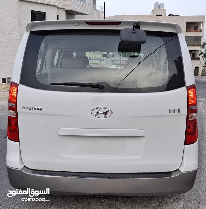 هيونداي  H1 2018 بنزين 8 راكب يسجل باسم شخصي