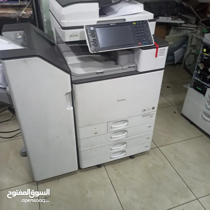 ماكنه تصوير ملونه نوع ريكو موديل 4503 فل نظافه صوره مرايه  مواصفات عاليه دقه بالطباعه