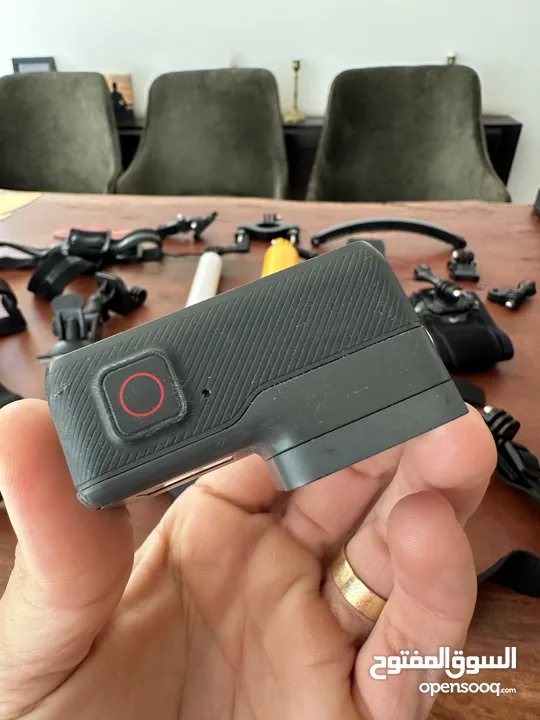 كاميرا جو برو 5 GoPro مستعملة مع بطاريتين وريموت كونترول أصلي و20 حمالة مختلفة