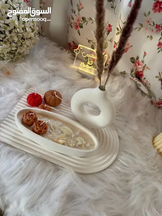 شموع معطرة وهدايا حسب الطلب