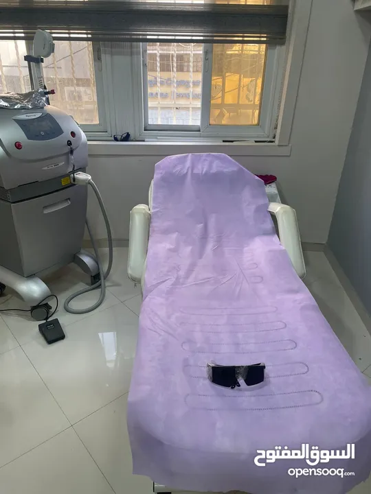 Alma lazer اصلي من شركه الام صالون ليزر كامل التجهيزات ، مع جهاز ليزر الما مع تنازل والتسجيل باسمك