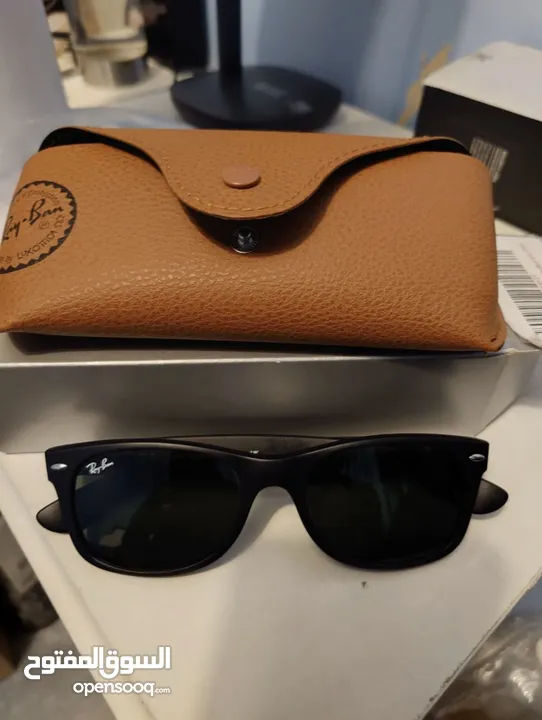 Ray-Ban Unisex New Wayfarer Classic Sunglasses, Black With Green Classic 52mm