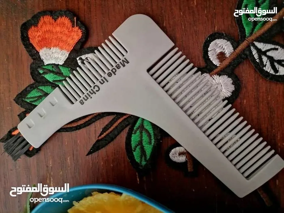 مشط تحديييد للبيع بعشر قروووش