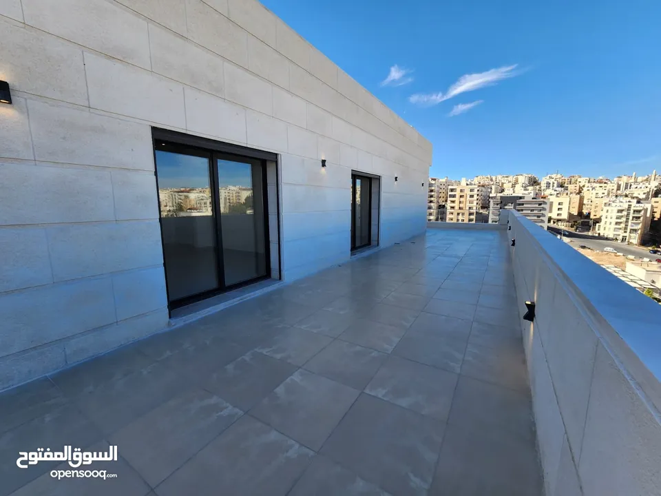 روف فاخر للبيع في عبدون ref : 14387
