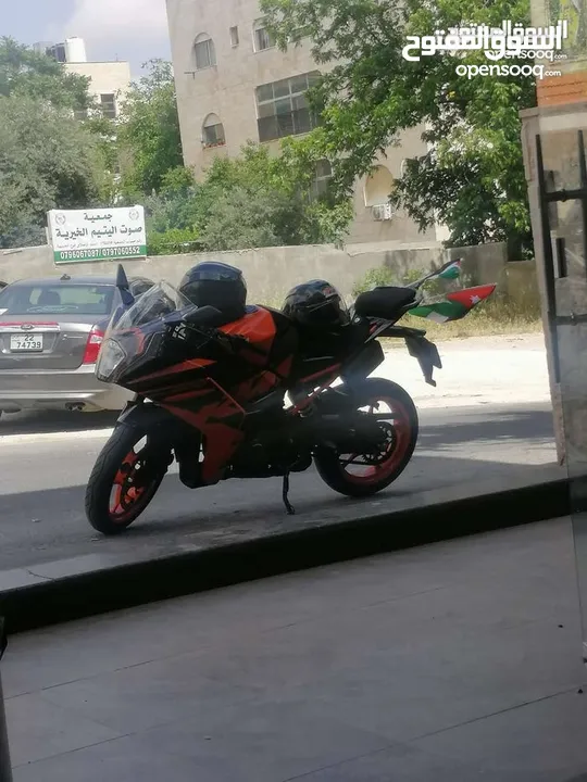 دراجة Ktm rc 200