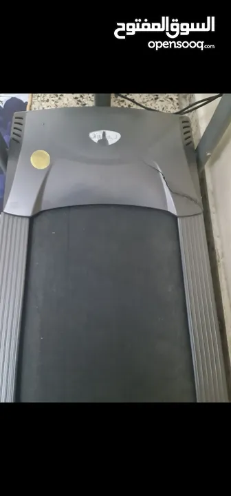 جهاز جري  رياضي بالة امريكي  ضخم    يتحمل وزن  200 حقيقي  بس الماطور مبدل