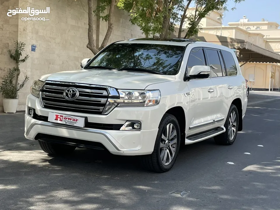 Toyota LAND CRUISER GXR V8