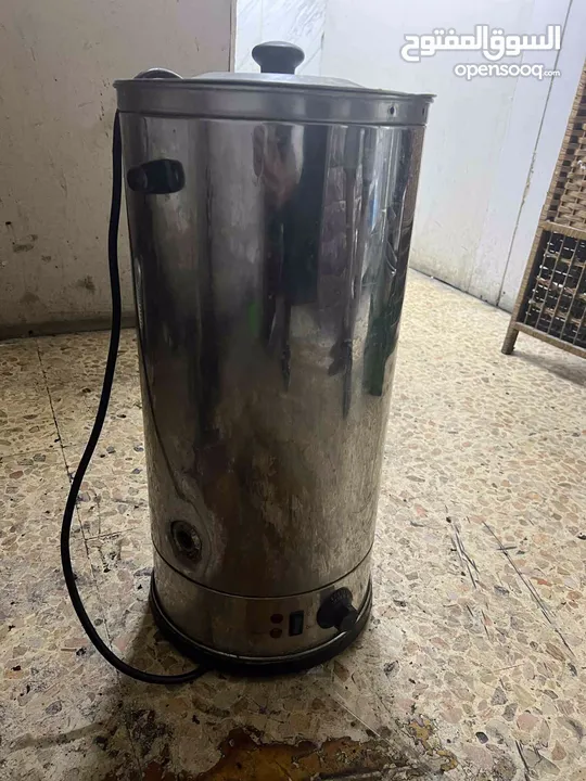 سخان ماء كهربائي (هيتر)وفرن عربي وماكنة طحن حمص