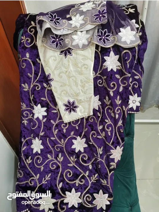 ملابس للبيع عماني ودراعات