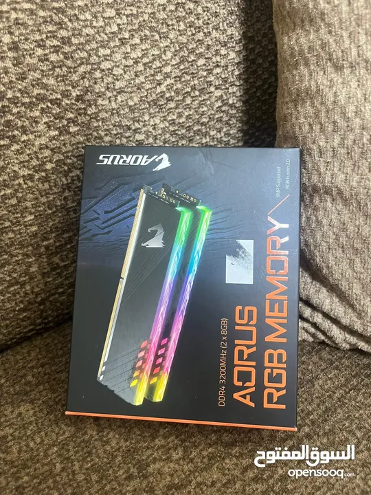 كمبيوتر PC للبيع