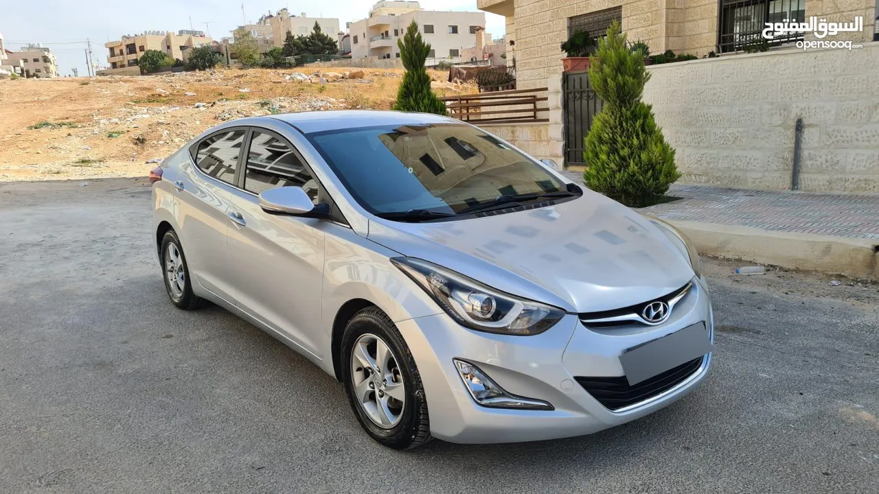 هيونداي MD 215 بحاله ممتازه