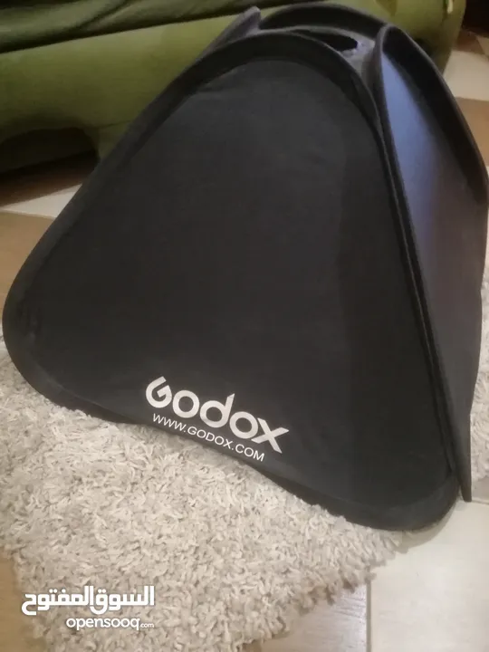 مجموعه معدات ومستلزمات استوديو تصوير Softbox Godox Octa سعر مغري لظروف سفر