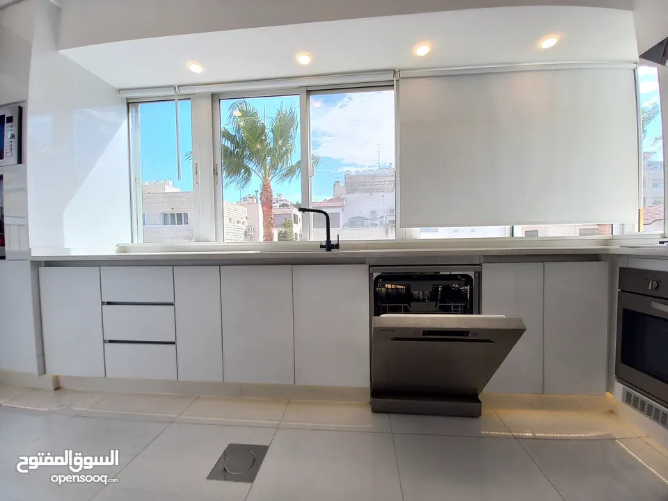 شقة غير مفروشة للإيجار في عبدون ( Property 38436 ) سنوي فقط