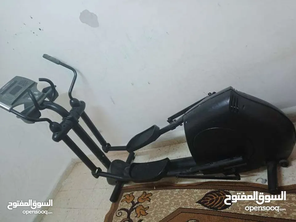 جهاز كروس الغزال لايف فتنس امريكي اصلي للبيع او للبدل مناسب لجميع الاعمار