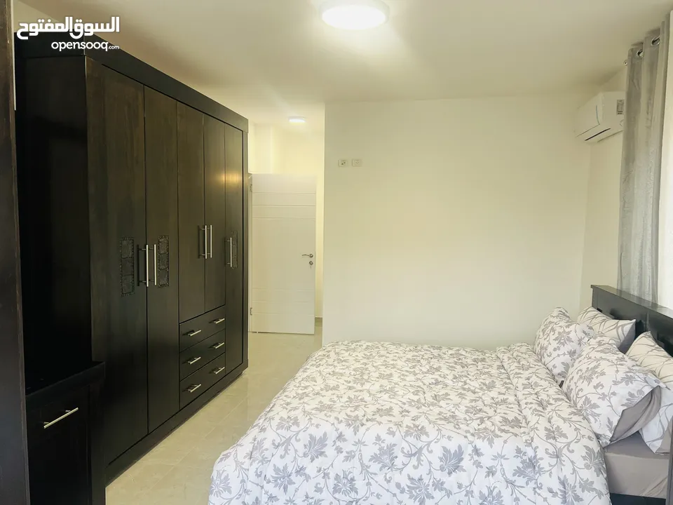 شقة للإيجار مفروشة عفش جديد جديدة لم تسكن من قبل مميزة في منطقة هادئة  عمارة محمد ربحي الحجة