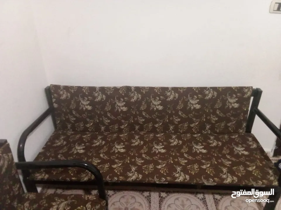 طقم كورنر مع وجه  و صوفايات حديد عدد2 وكيزر وفلتر ماء 7 مراحل
