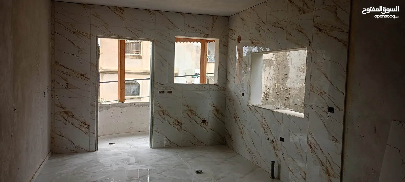بليط يبحث عن عمل