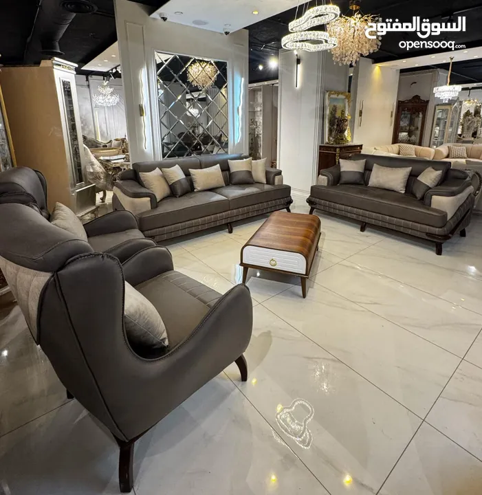 كنب فاخر جدا  بسعر مغري