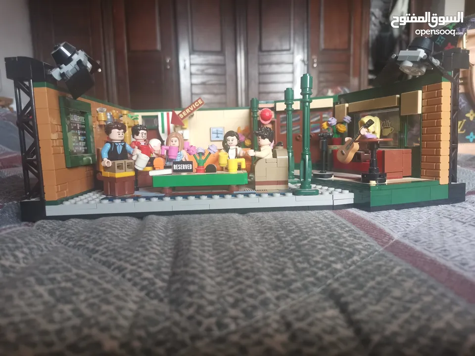 Lego friends central perk