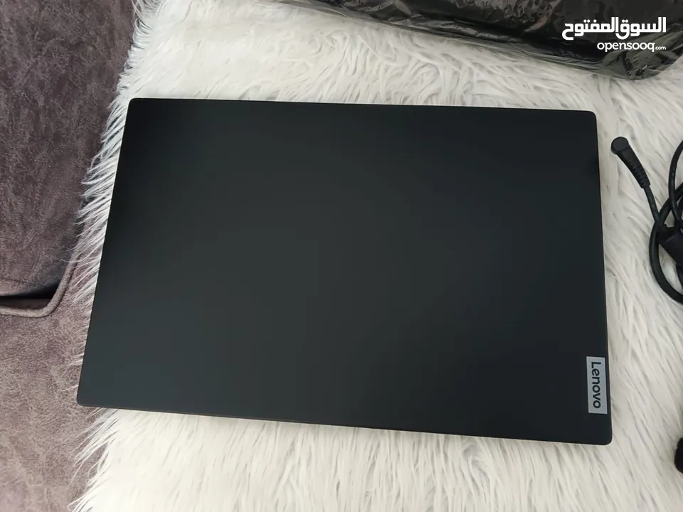 لابتوب لينوفو موديل 2023 لون اسود قصة حديثة معالج core i3 الجيل الحادي عشر رامات 8 جيجا3200 تردد  ها