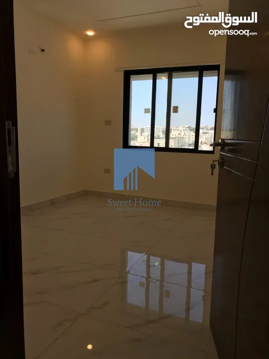 شقة فاخرة للبيع في الجندويل طابق ثالث مع روف دوبلكس 131م تشطيب سوبر ديلوكس لم تسكن