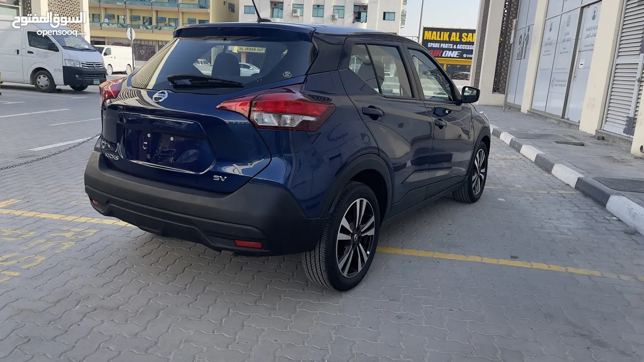 Nissan.Kicks.1.6:CC. Low mails 35ooo.km only. Car like new importing from Canada car VCC PAPER.pass