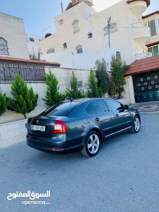 اصل برايفت Skoda octavia