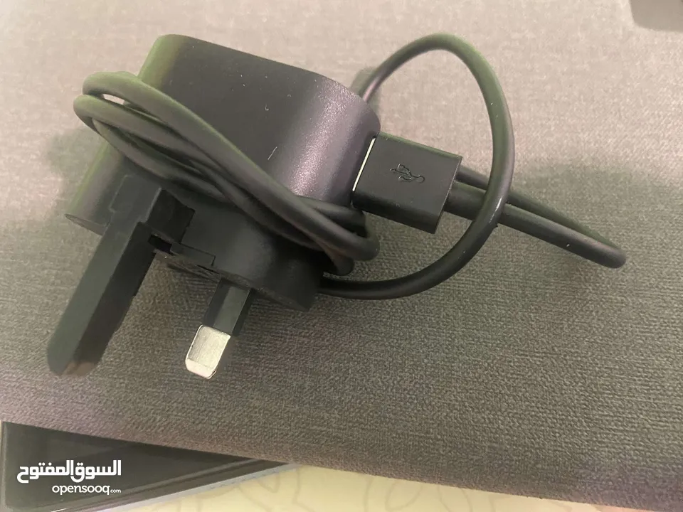 تاب اوتيتو مستعمل بحالة ممتازة.
