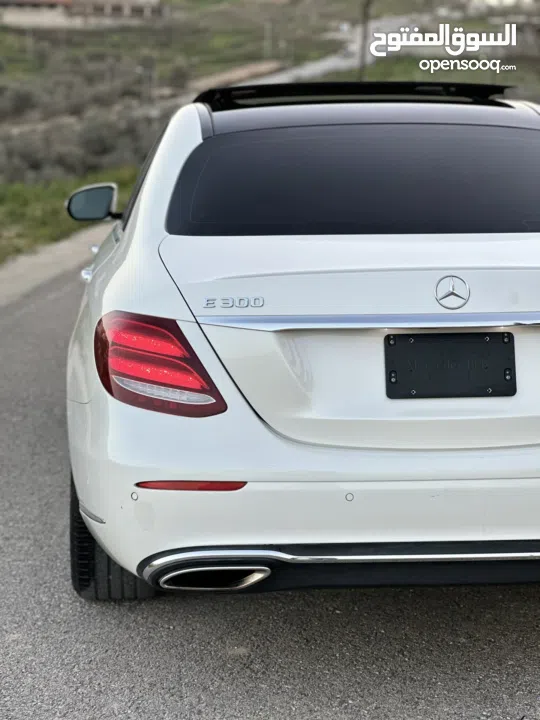 E300   ᄉ Mercedes-Benz