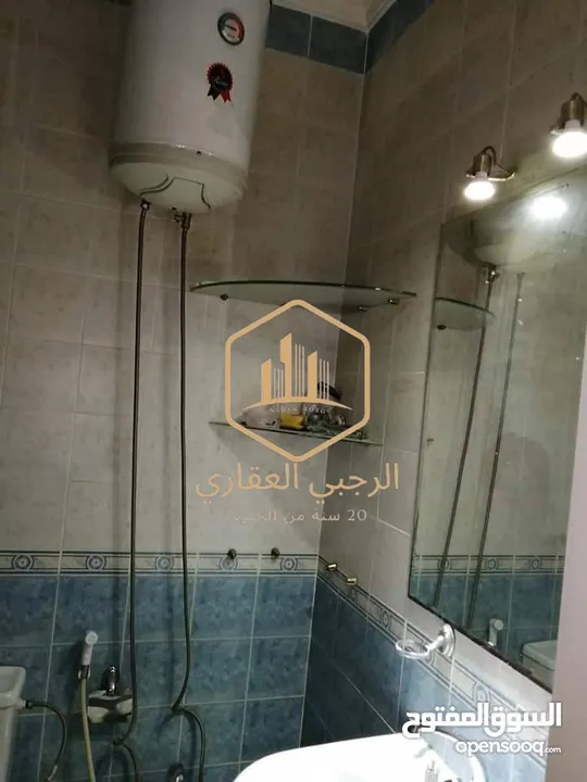 شقة / للايجار / دوبلكس / مع حديقة / الجاردنز