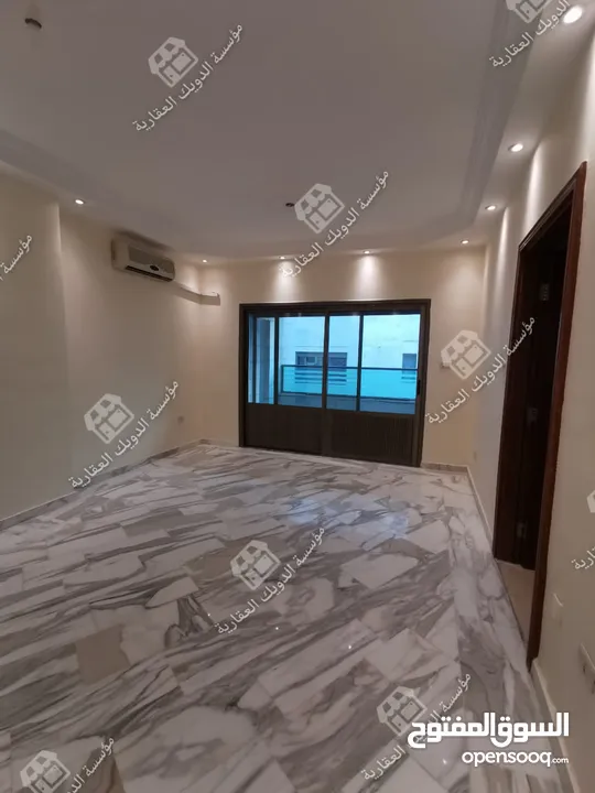 شقة فارغة - دير غبار - 4نوم 2ماستر - 360م - بلكونات بإطلالة مميزة - قرب الخدمات