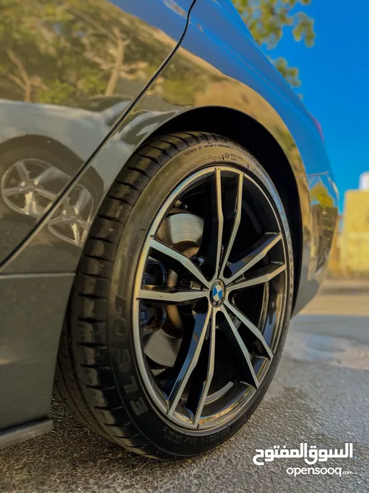 Bmw 330i   20/19
