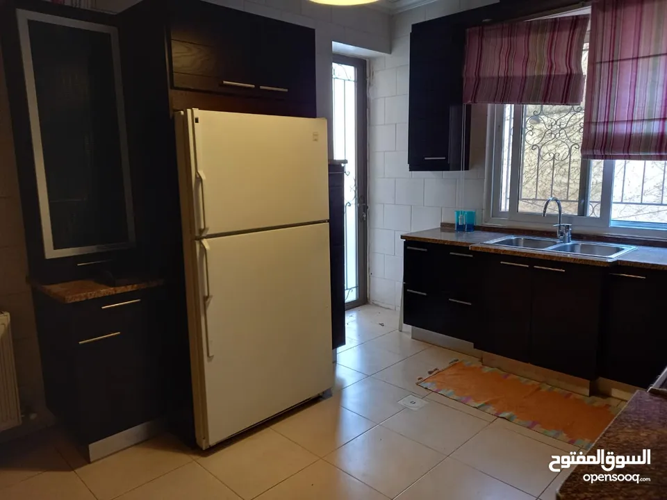 شقة مفروشة - الشميساني - 3نوم 1ماستر - 205م - حديقة - اعلان رقم A166