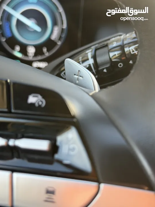 هونداي توسان 4/4 هايبرد plug-in ترخيص 2022 فل مع بانوراما  137000 كاش