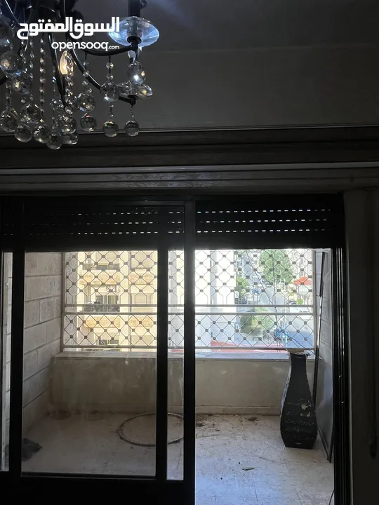 شقه للايجار في الجبيهة 200 متر